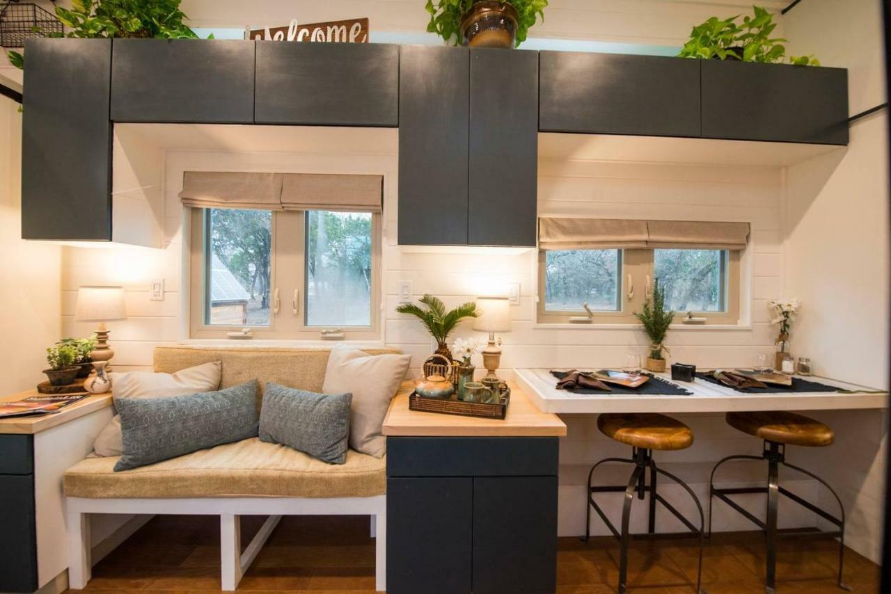 Вилла Montana Escape Elegant Tiny House In Waco Near Magnolia Экстерьер фото