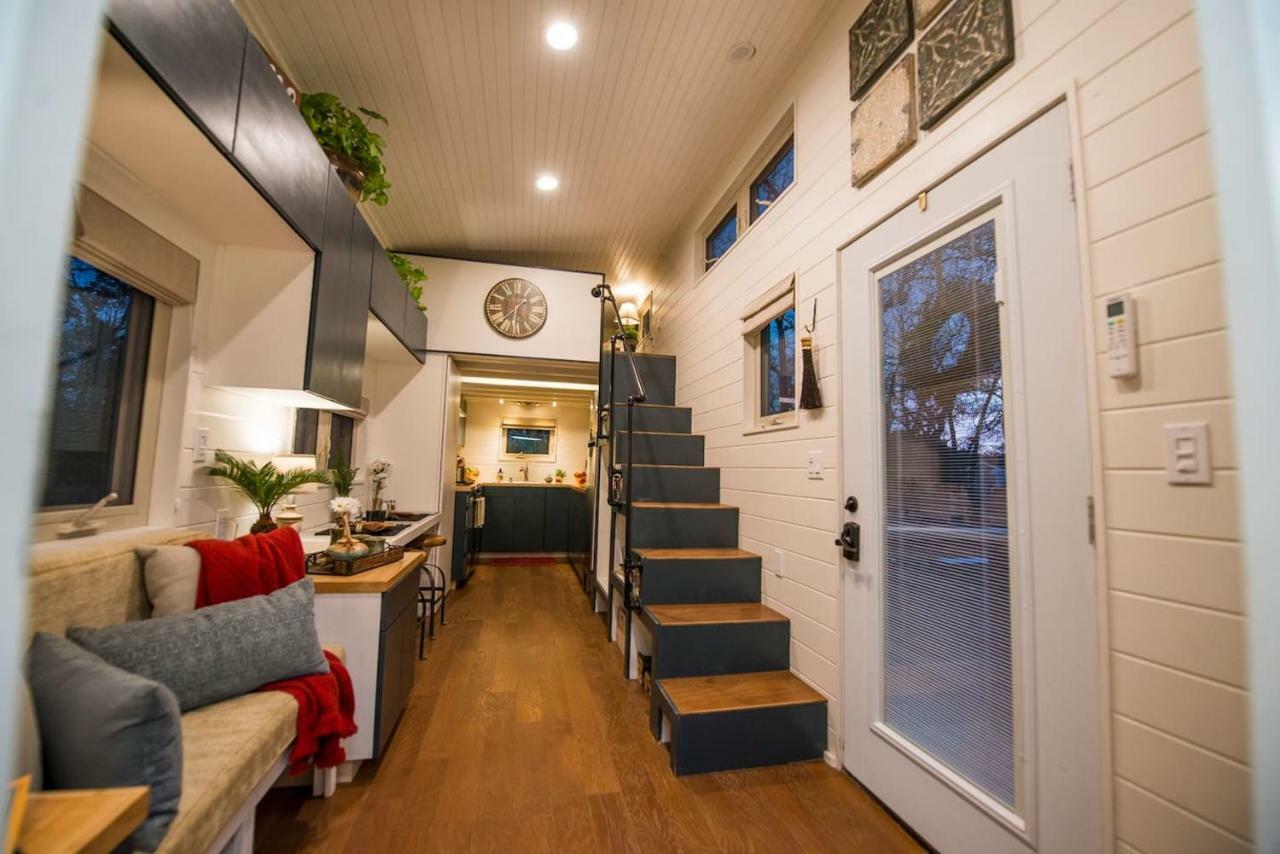 Вилла Montana Escape Elegant Tiny House In Waco Near Magnolia Экстерьер фото